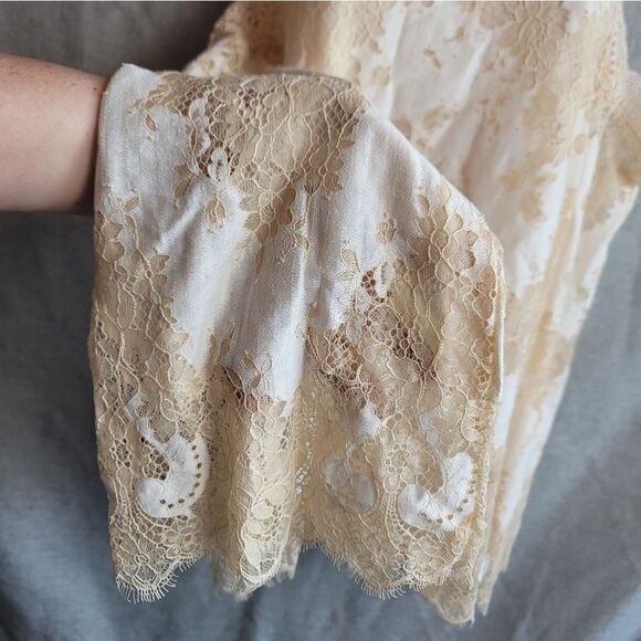 NWOT- ENTRO Cold Shoulder Lace Blouse - Picture 5 of 15